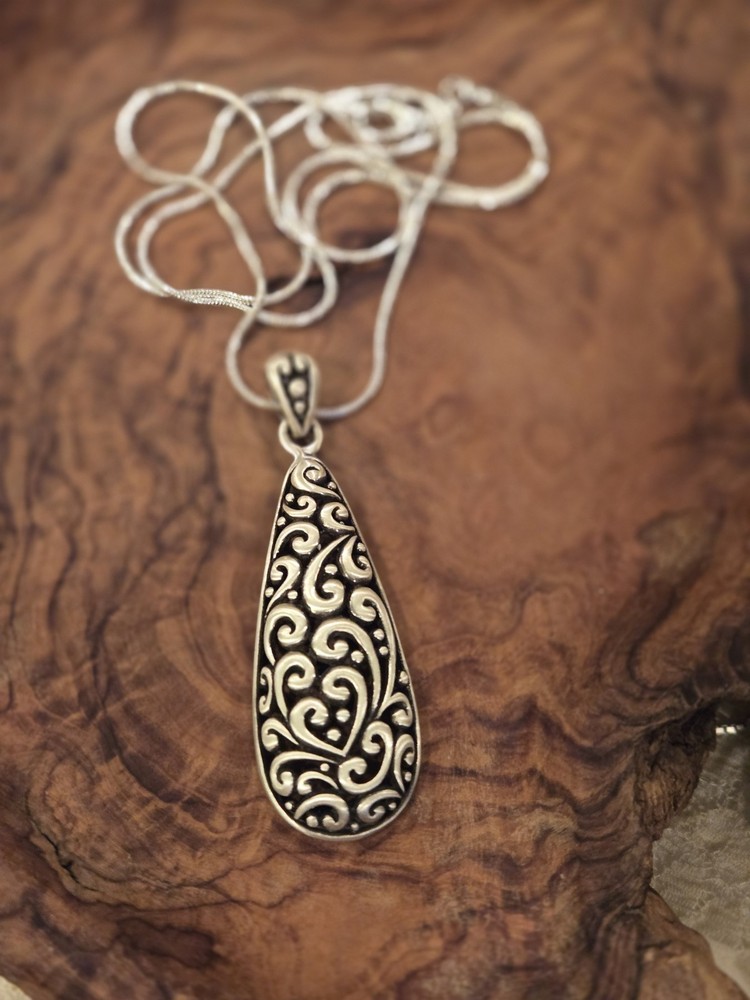 Vintage 925 Sterling Silver Openwork Filigree Swirl Scroll Pendant Necklace