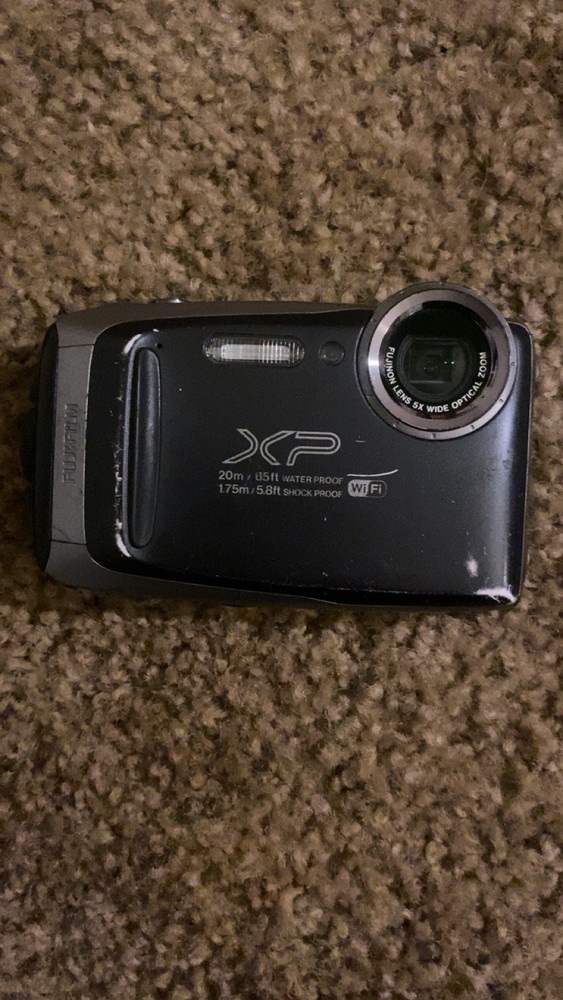 FujiFilm FinePix XP120 Digital Waterproof Camera Untested Some Scratches