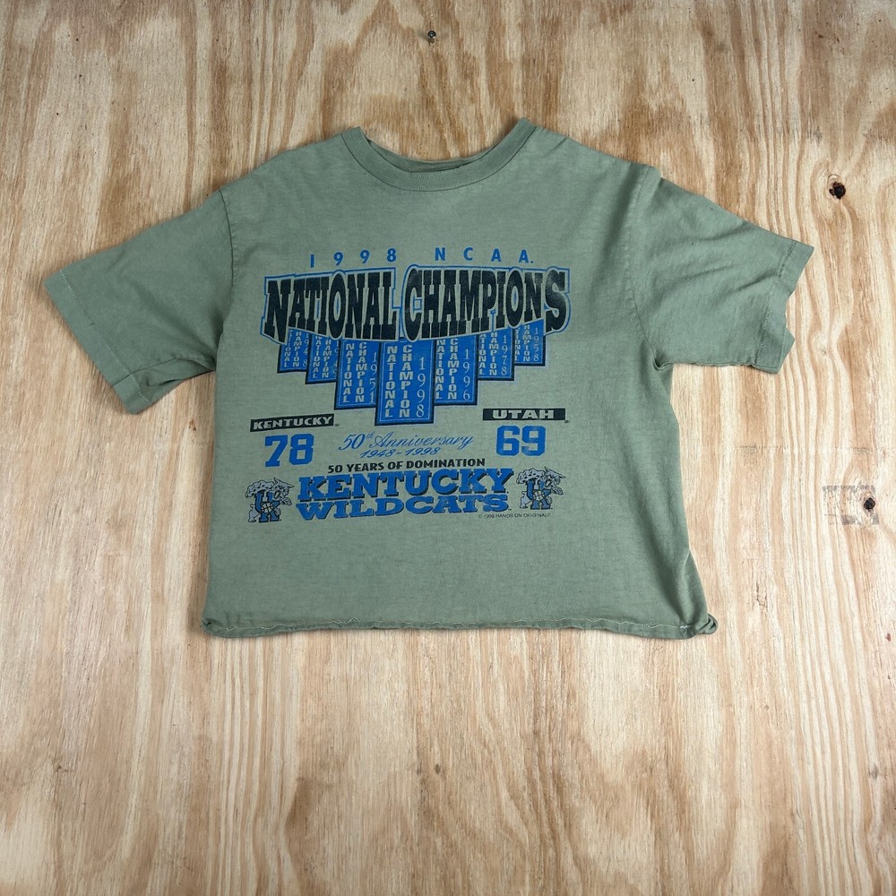 1998 NCAA Champions Kentucky Wildcats Women's Cropped Shirt Size M Green Vintage