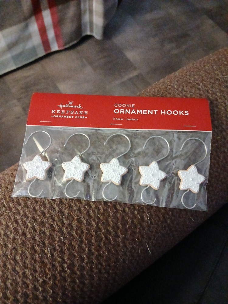 Hallmark Keepsake Ornament Club 5 Snowflake Cookie Hooks Set