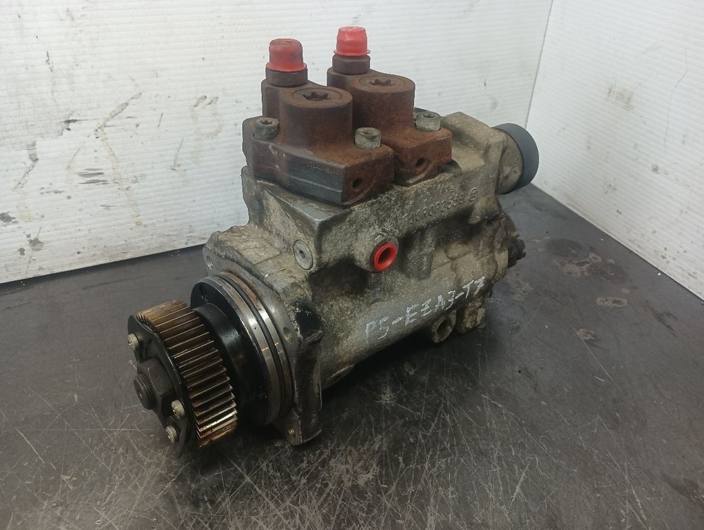 A4700902150 Detroit DD13 Fuel Injection Pump  (11557816