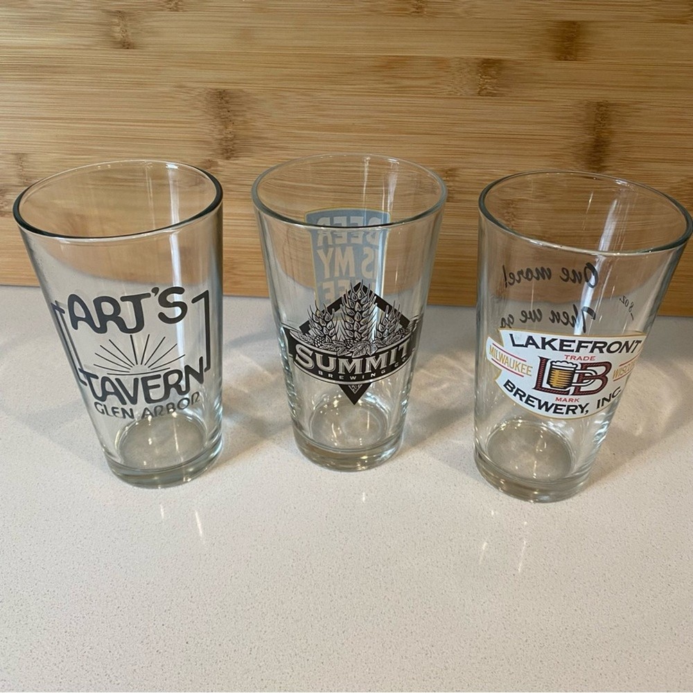 Summit Brewing Co and Lakefront Brewery Collector Beer Glasses from Arts Tavern