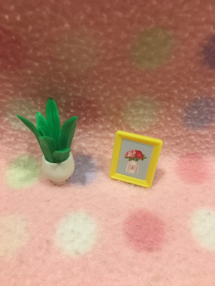 Barbie Doll House Plant & Photo Decor Home Set Mattel New!