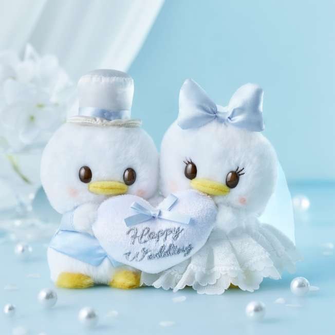 Disney store Japan Tokyo Donald & Daisy Plush Toy Urupocha-chan Wedding