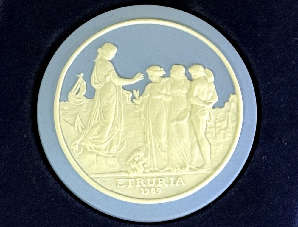 Wedgwood Sydney Cove Medallion Etruria 1988 Bicentenary Edition No. 94/100