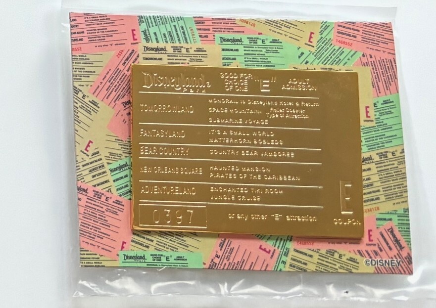 Disneyland Park Golden E-Ticket Adult Admission LE Pin DLR Gold Coupon-image