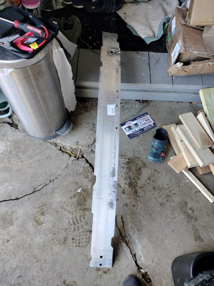 08-14 Mercedes W204 C250 C300 C350 Front Bumper Impact Crash Bar Rebar OEM