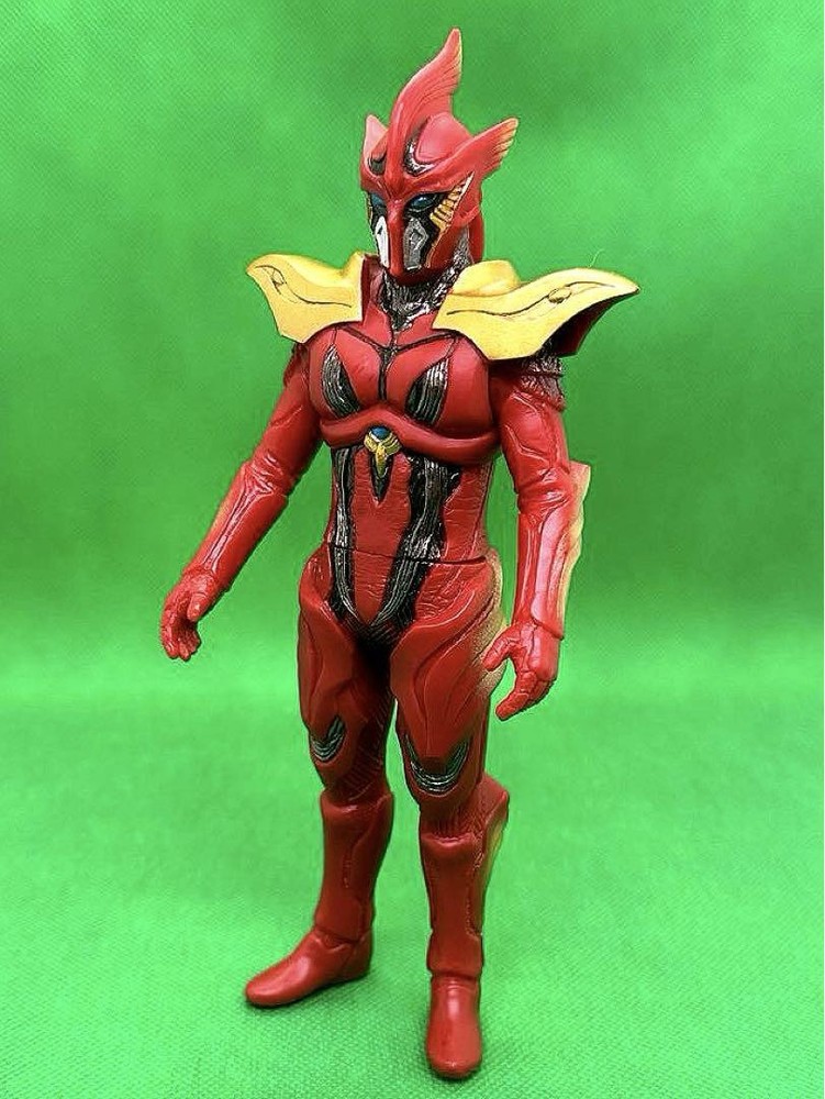 18cm Rider Phantom Phoenix Action Figure Pre-Owned Collectible