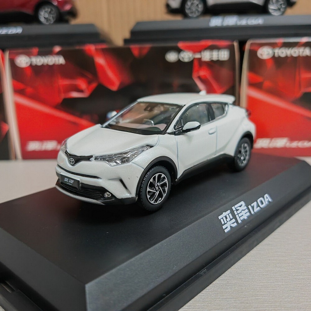 1/43 Scale TOYOTA IZOA White Diecast Car Model Toy Collection Gift NIB NEW