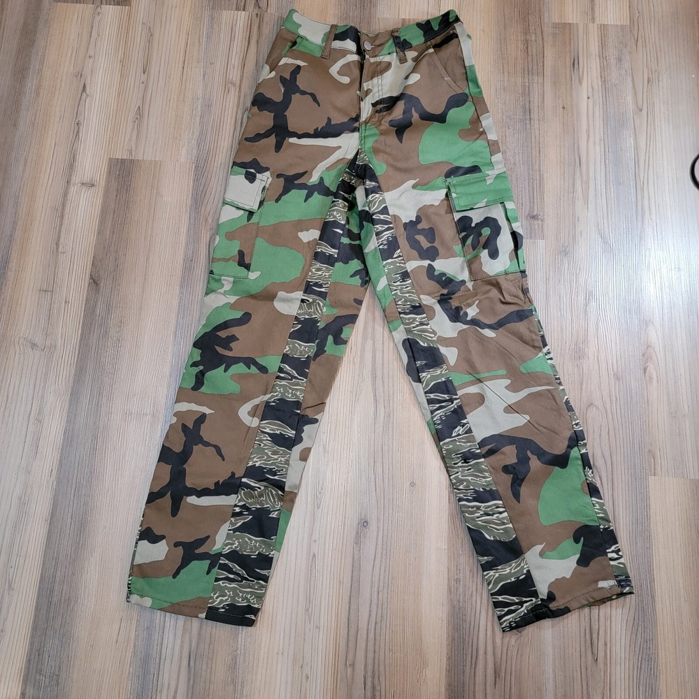 Womens Black Army Green Camo Pants  Juniors Size Small  Pockets 26