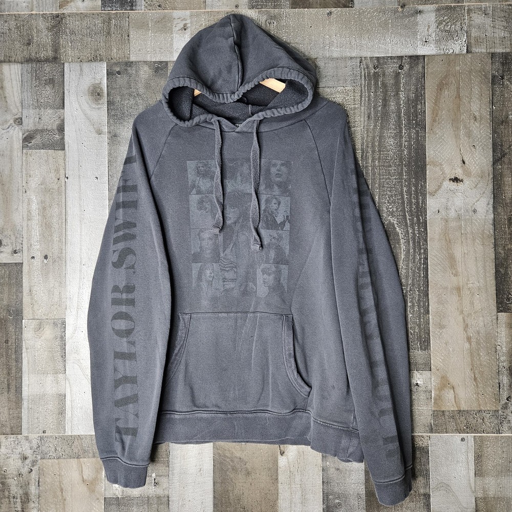 Taylor Swift The Eras Tour Hoodie Women's XL Gray Graphic Pullover Sweatshirt