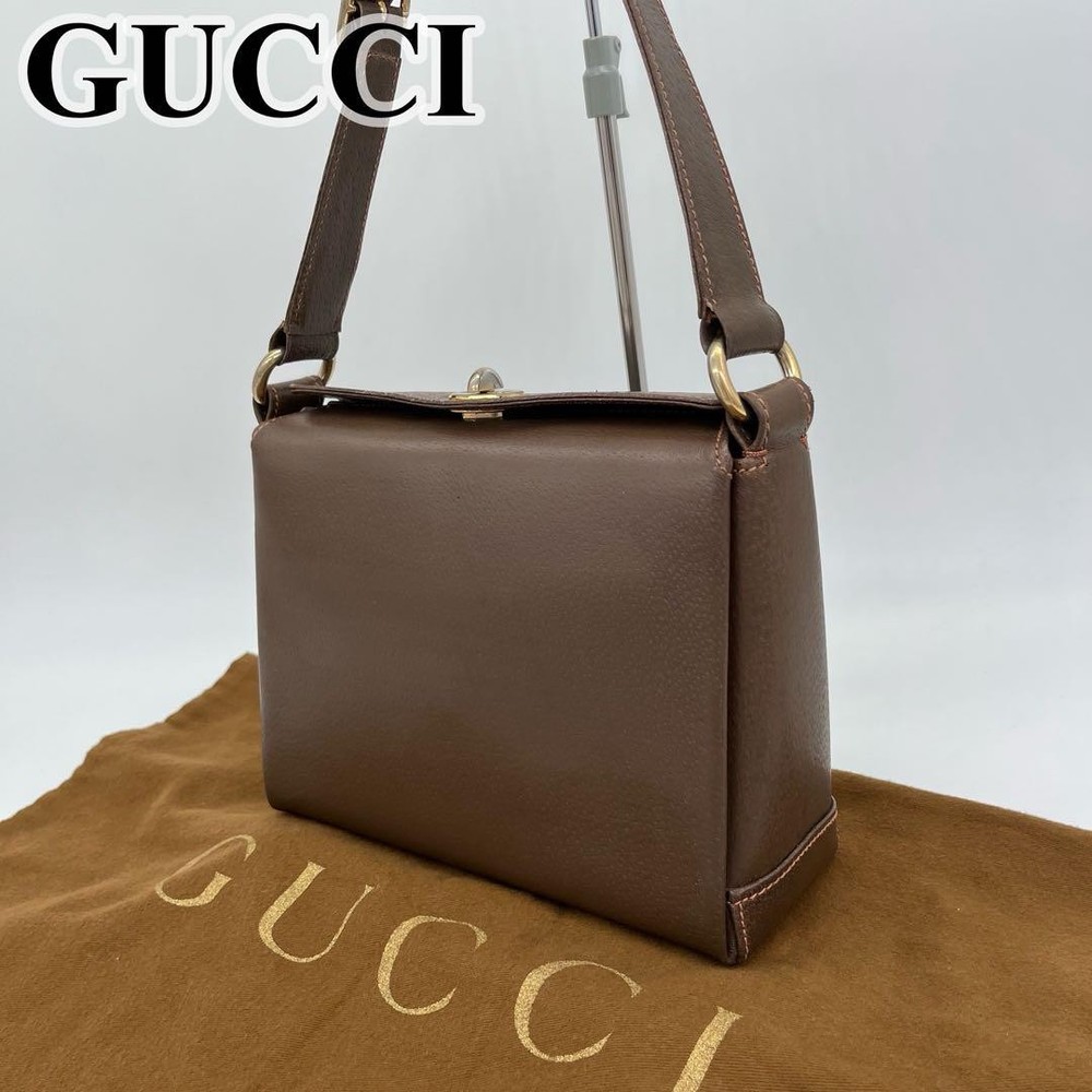 Gucci Leather 2-Way Shoulder Bag with Turn Lock Metal Fittings Pre-Owned
