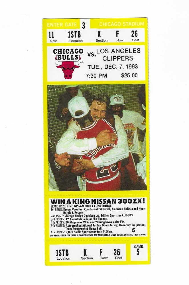 Chicago Bulls vs Los Angeles Clippers Unused Basketball Ticket from 12/7/1993