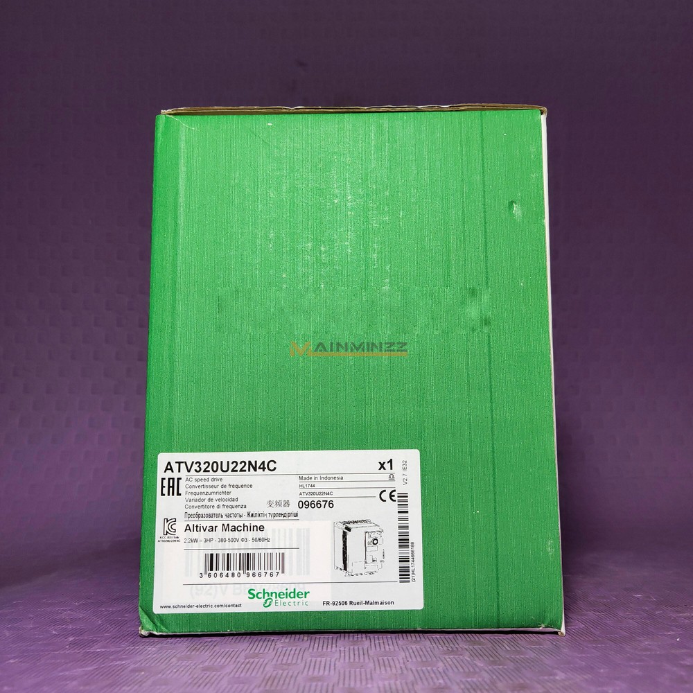1PC NEW ATV320U22N4C frequency converter