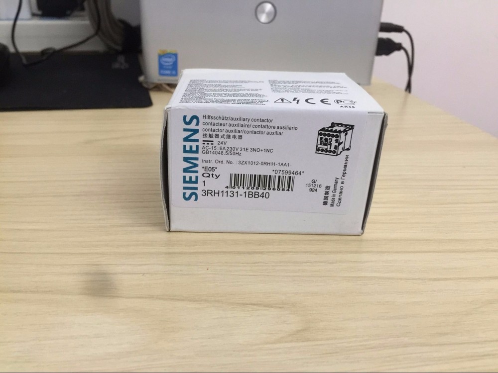 NEW Siemens 3RH1131-1BB40 Contactor In Box Free Shipping 3RH11311BB40