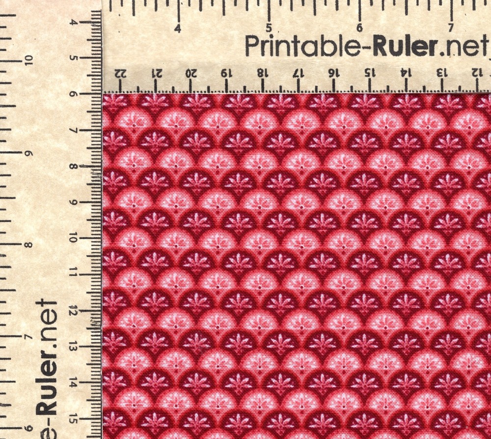 Red Scallop Fabric 1 YD Pink & Red Fabri-Quilt 100% Cotton #574