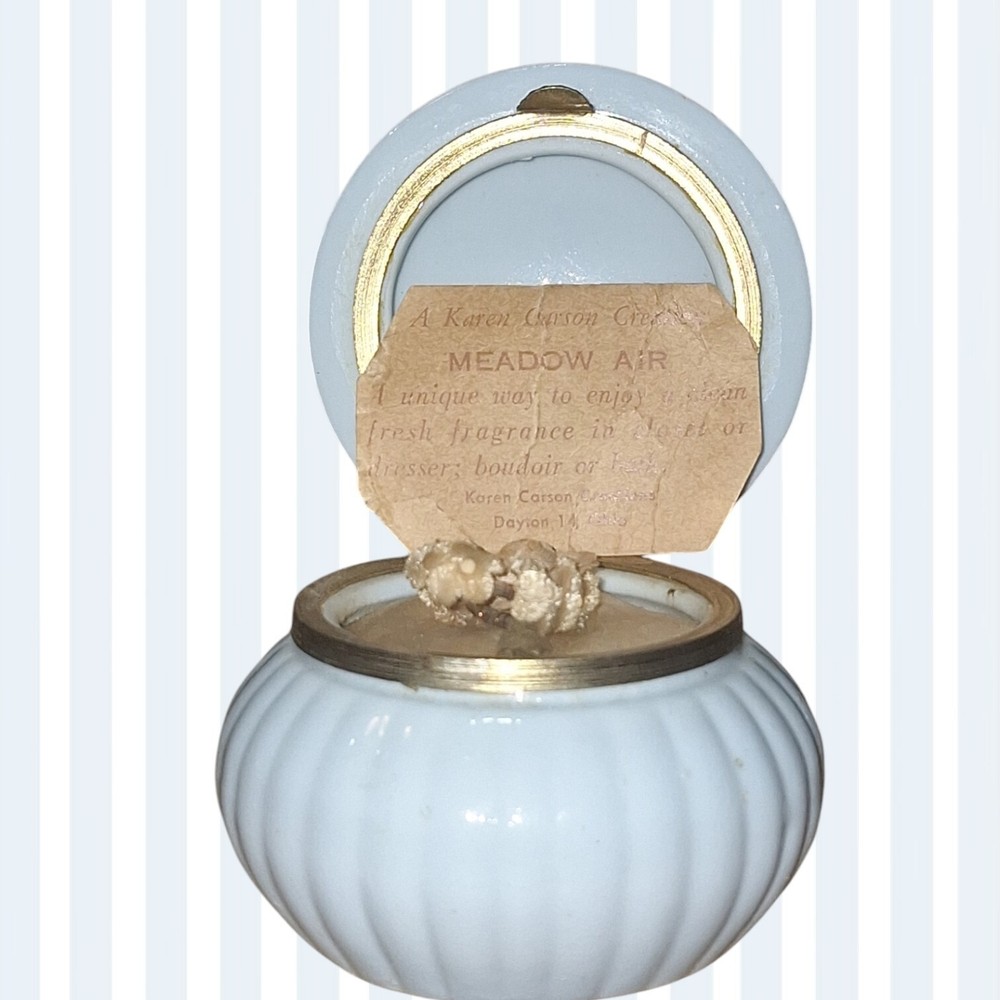 Rose-Themed Trinket Box for Jewelry and Keepsakes