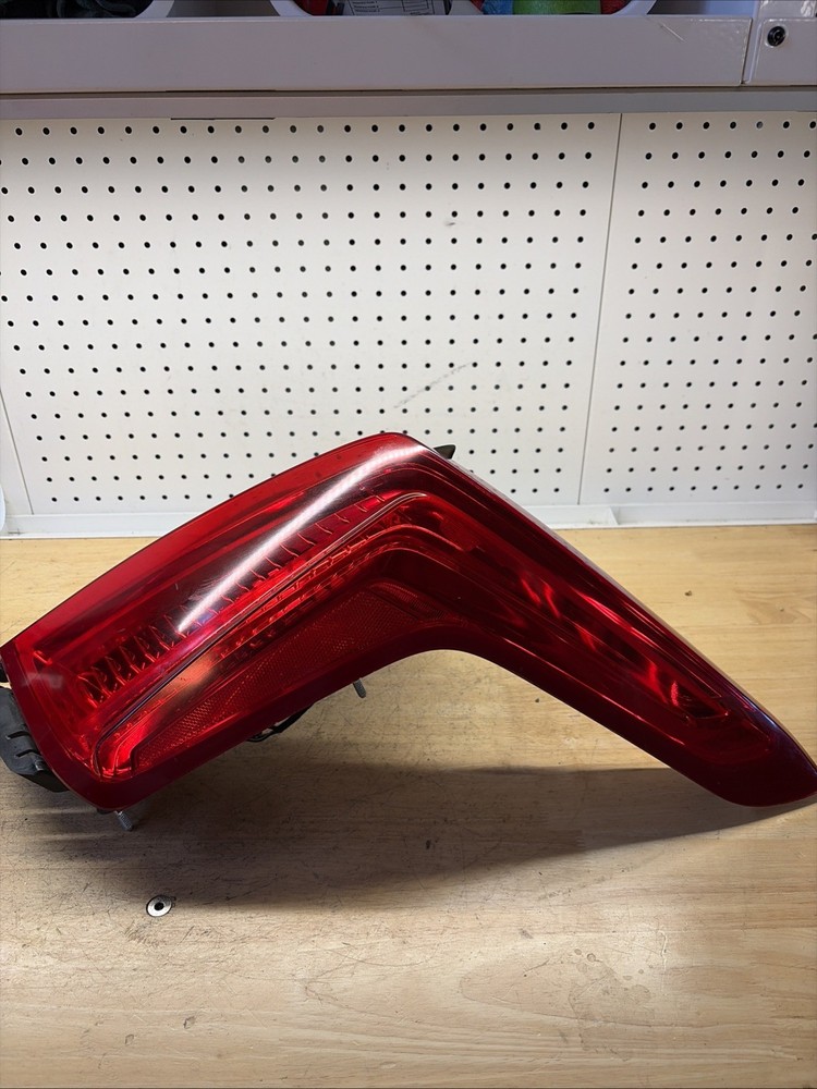 2017-2019 Cadillac XT5 Right Passenger Side LED Tail Light Genuine OEM