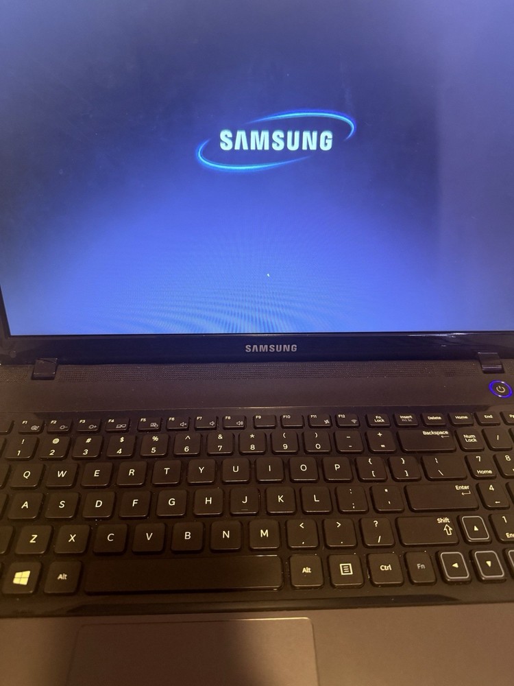 Samsung Black Notebook Laptop – Sleek Samsung Portable Computer in Classic Black
