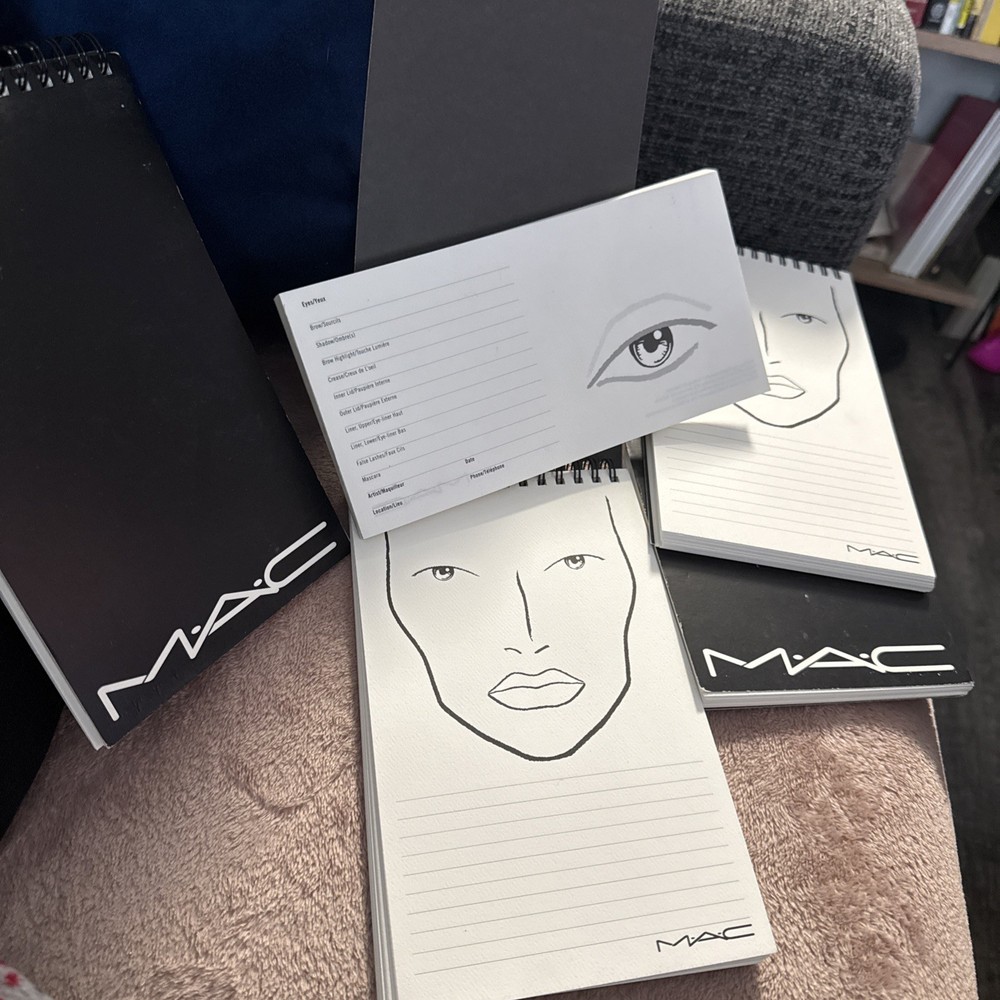 Vintage 90’s 4 MAC Face Chart Books And A MAC Eye Chart Book New