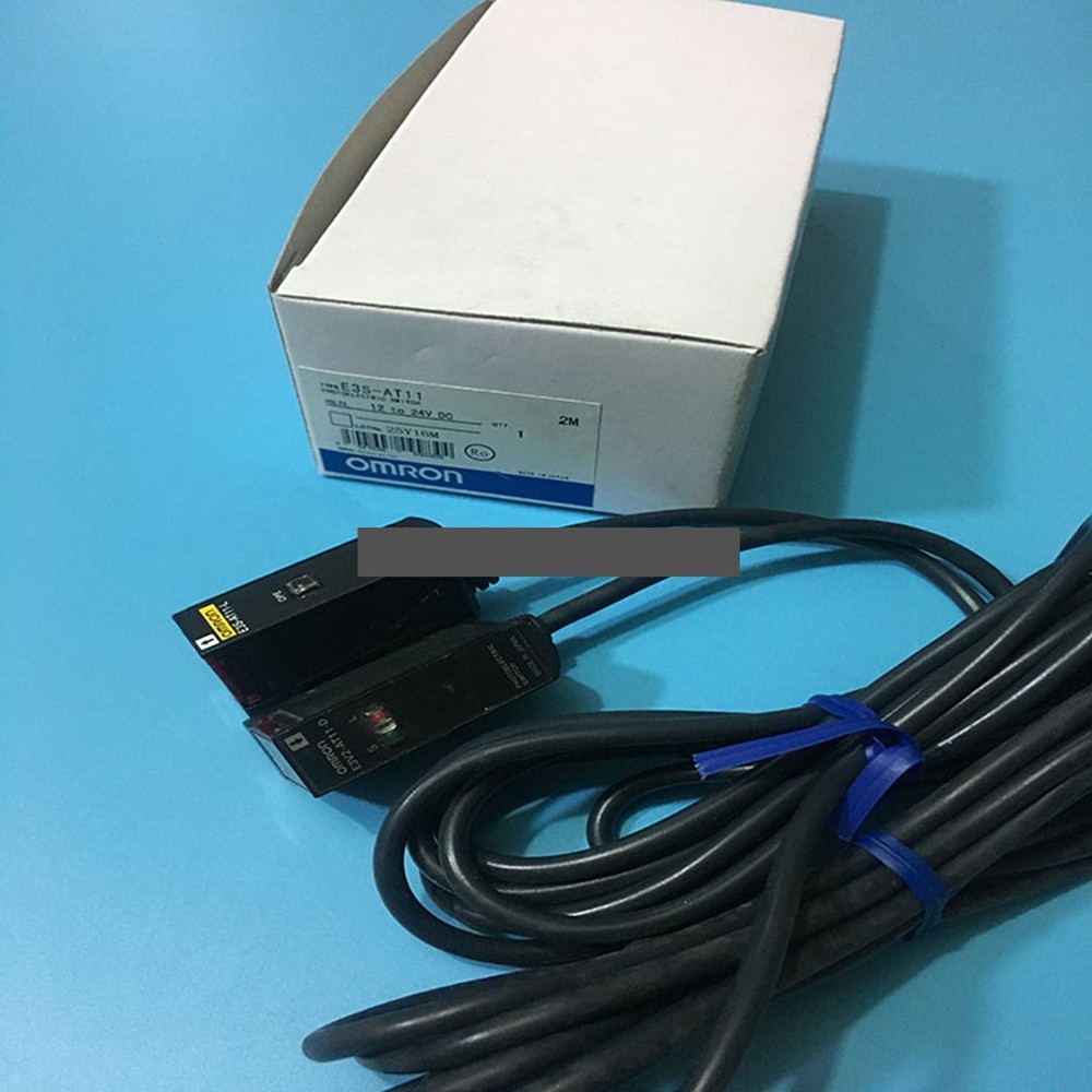 new omron E3S-AT11 E3S-AT11 10-30VDC Photoelectric Sensor FAST SHIP