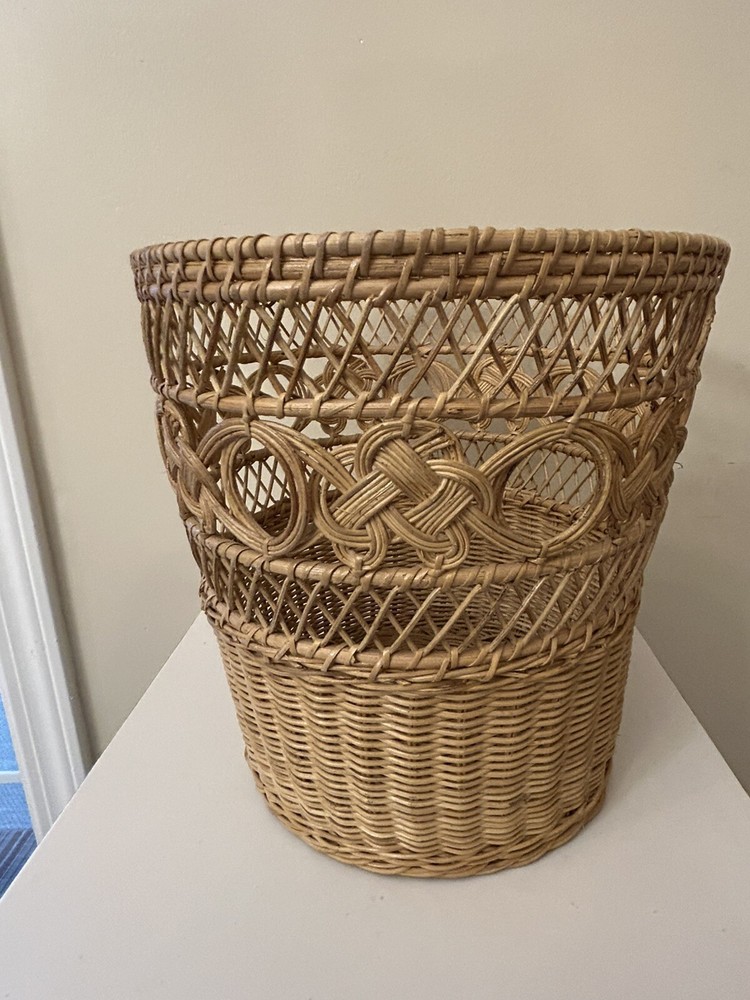 Vintage Boho Natural Wicker Rattan Waste Basket Trash Can Planter 10.5X10”