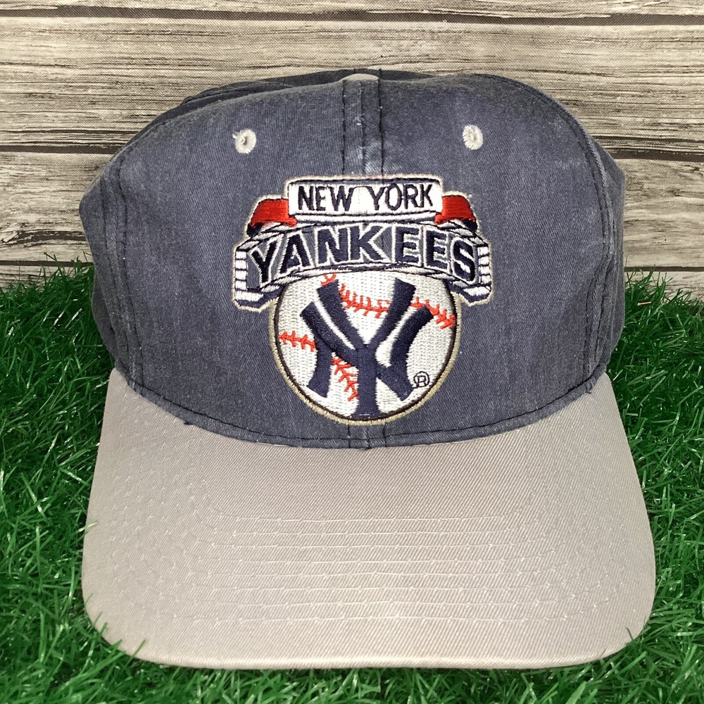 Vintage New York Yankees Snapback Hat Cap Blue STARTER MLB Embroidered 80s Rare