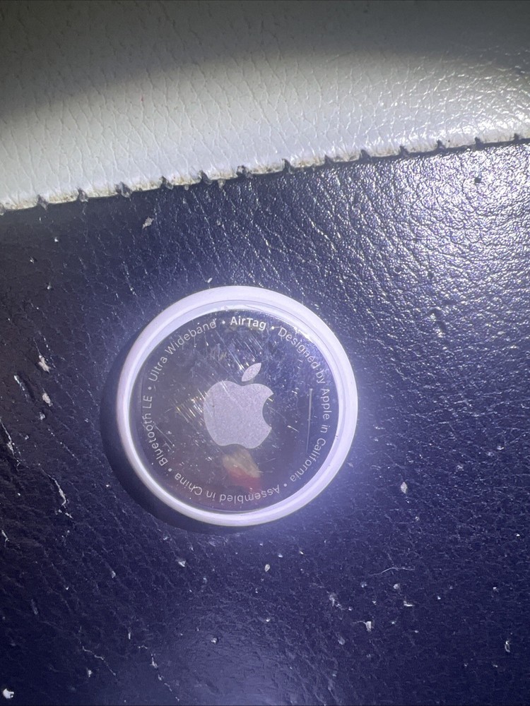 Apple AirTag MX532AM/A for iPhone & iPad - Fast Shipping Ready