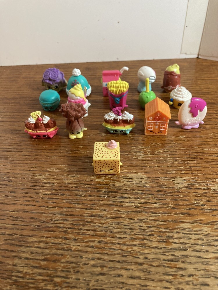 Shopkins Random Characters No Duplicates Lot Of 16 Mixed Great Condition