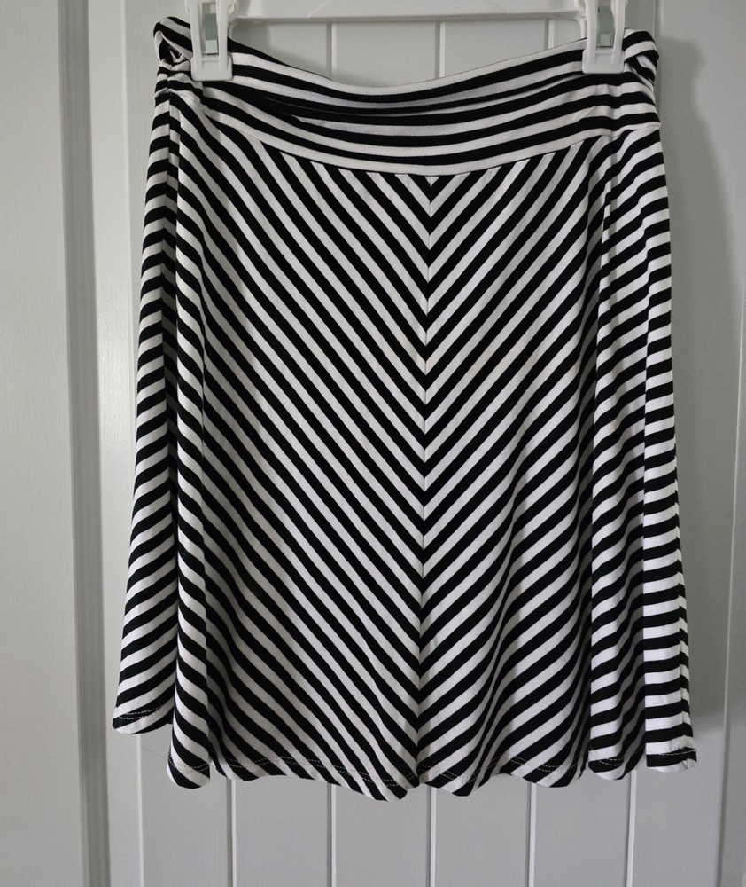 Merona Black and White Chevron Print Skater Mini Skirt