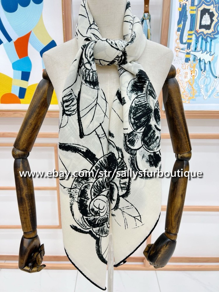 Sallys 70% Cashmere 30% Silk Double Face Camellia Print Scarf Shawl 53 Inches
