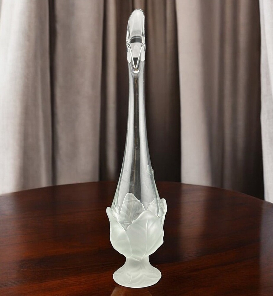 Viking Epic Leaf Cabbage Swung Vase Clear Satin Glass Stretch 15 3/4” Tall Vtg