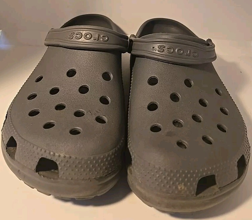 Crocs Baya Clogs Sandals Mens Size 10 Gray