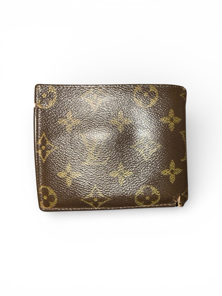 Louis Vuitton Monogram Billfold Wallet
