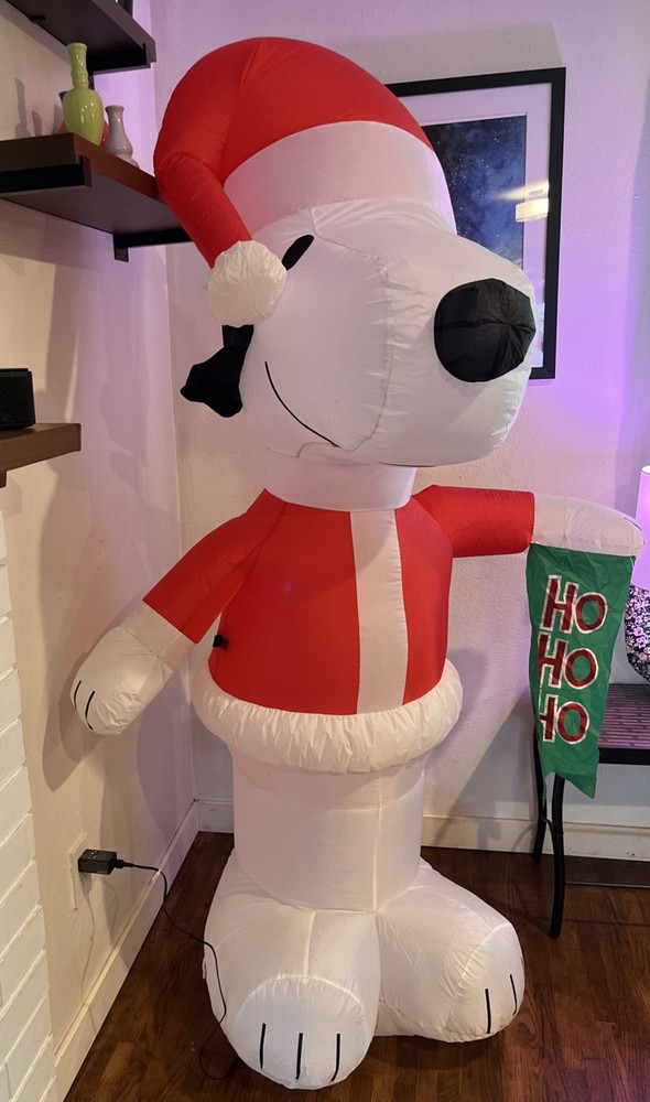 6ft SNOOPY Santa Hat Inflatable Christmas Decoration with Lights