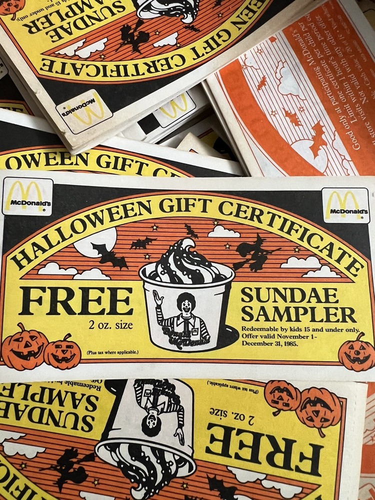 VINTAGE McDonalds Halloween UNUSED Gift Certificates Coupon Book (12) From 1985-image