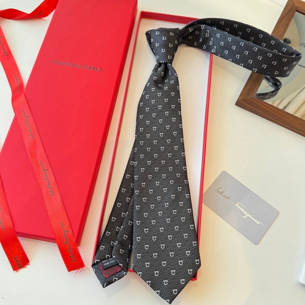 Ferragamo Men's 100% Silk Twill Tie Gray