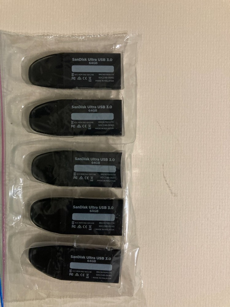 Brand New set of 5-64 GB SanDisk Ultra Flash Drive USB 3.0- Without box