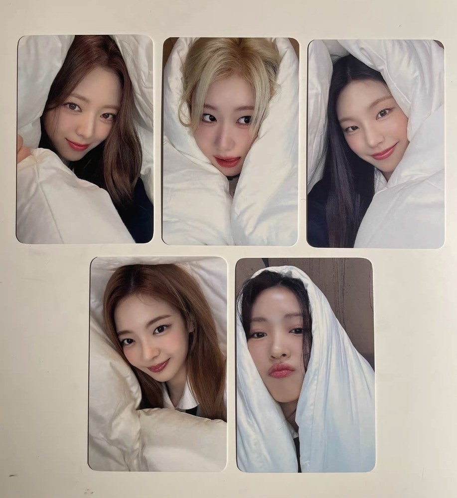ITZY GOLD 9th Mini ALBUM MAKESTAR BLANKET POB Chinese Back OFFICIAL PHOTOCARD PC