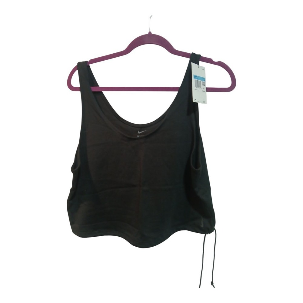 The Nike Women's Core On and Off Mat Tank Top Size Medium, Black
