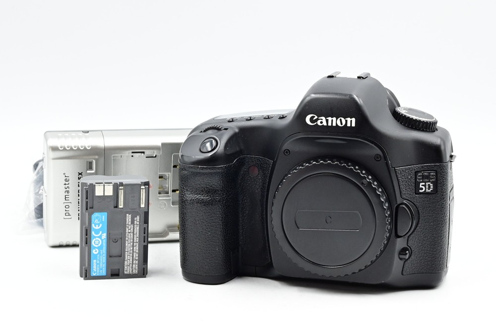 Canon EOS 5D 12.8MP Full Frame Digital SLR Camera Body #283