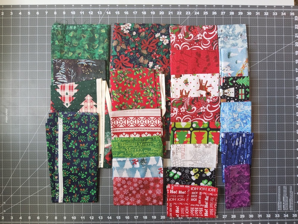 Cotton Quilting Craft Fabric Bulk Sale Christmas Snow Holly Approx 45y Closeout-image