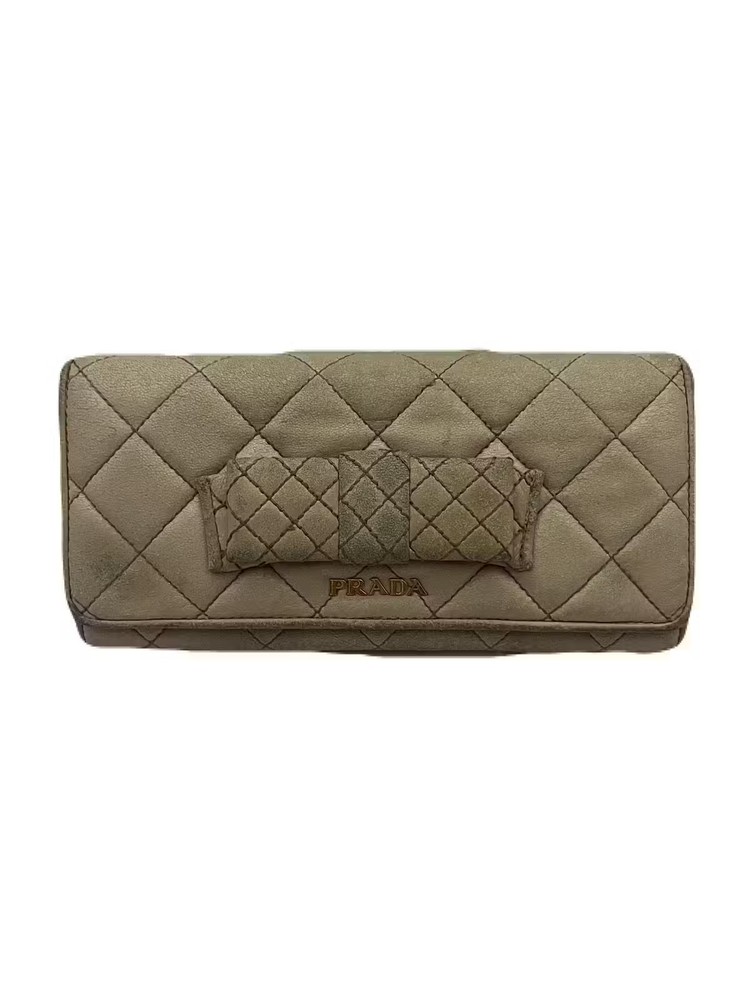 Prada Beige Leather Long Wallet Pre-Owned E0530-107