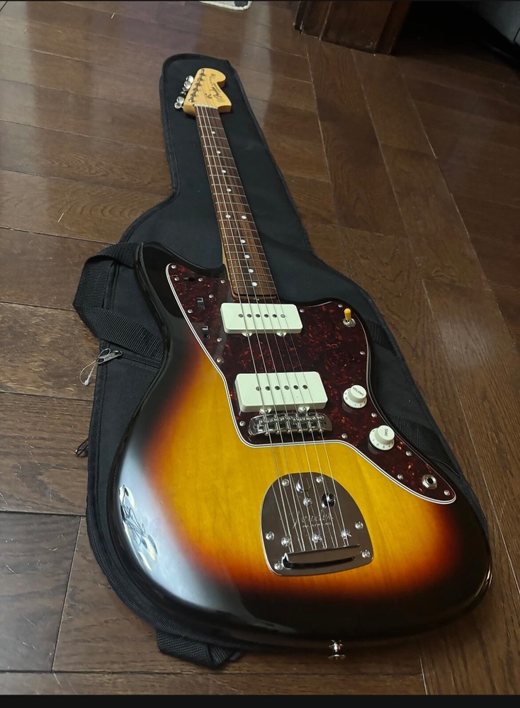 2023 Fender Traditional II 60’s Jazzmaster Sunburst