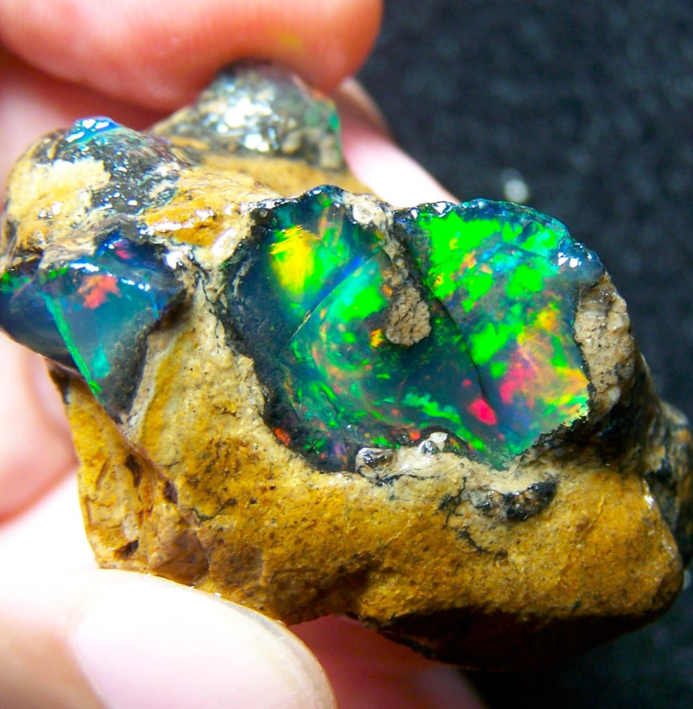 Opal Rough Reds 105.97 CTs Ethiopian Crystal SEE VIDEO USA DEALER 100% Natural