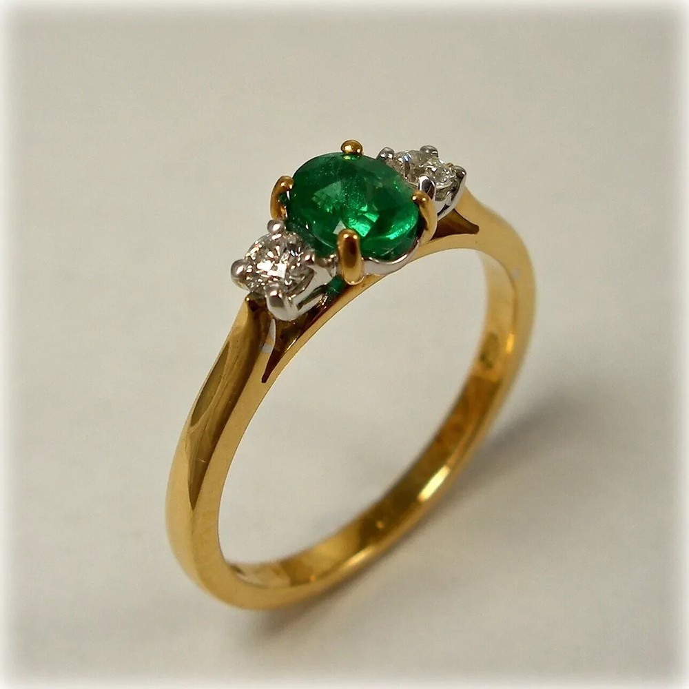 1 Ct Oval Lab-Created Green Emerald Ring in 14K Gold Plated