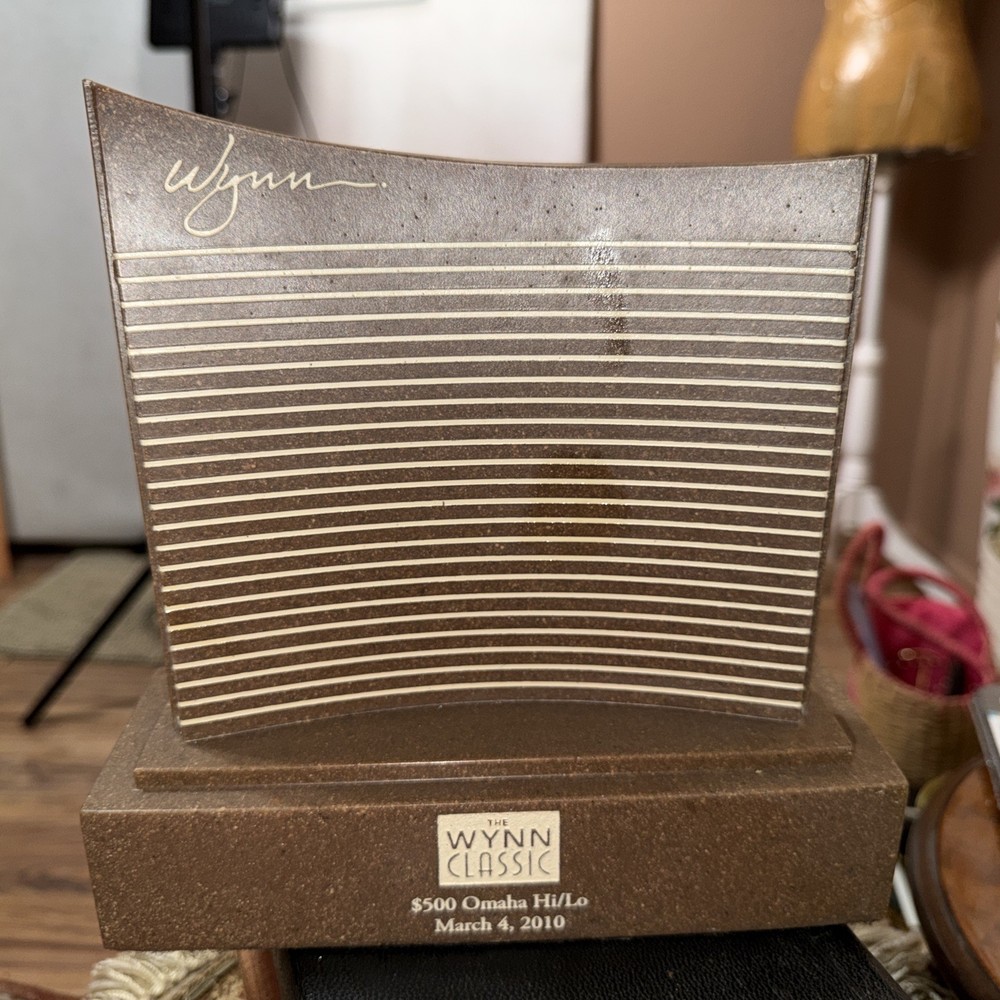 WPT WYNN Hotel Poker Statue Trophy $500 Omaha Hi/lo 2010