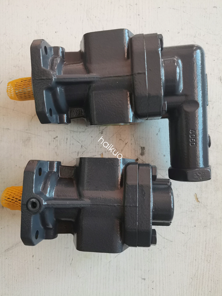 1pcs KF150RF2/197-D15 KRACHT oil pump   new Shipping DHL or FedEX