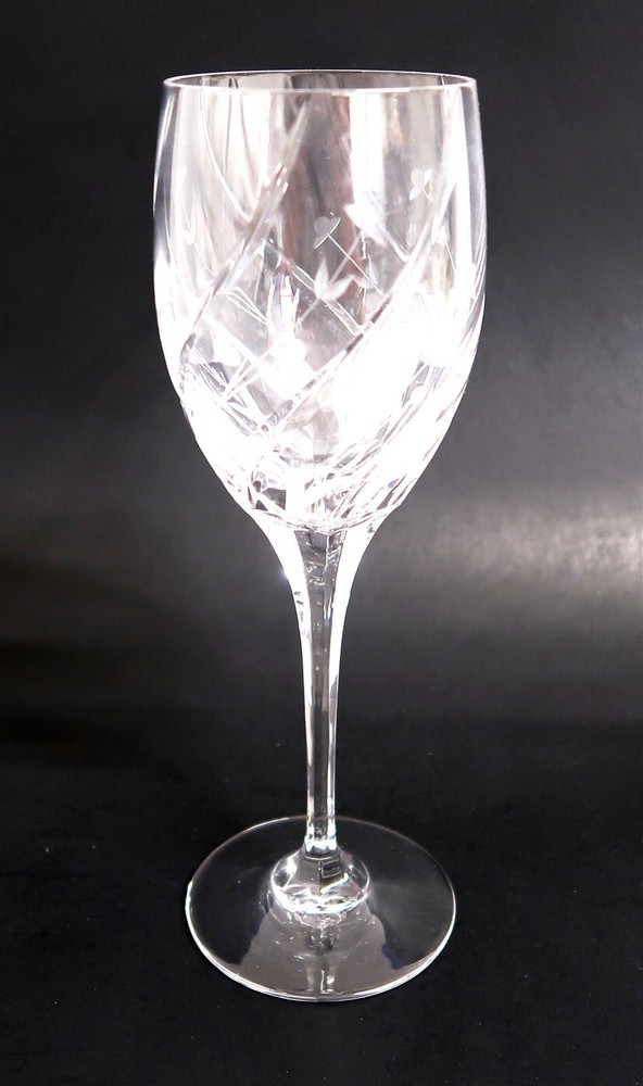 MIKASA ENGLISH GARDEN 9-inch Red Wine Water Goblet Crystal Stemware 8 oz