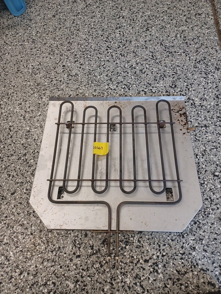 Genuine Bosch Double Oven Broil Element 00144667 w/Upper Cover - Used-image